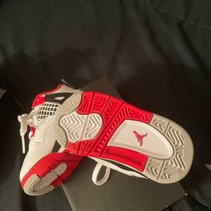 Jordan Retro 4 Fire Red and White Size 4C